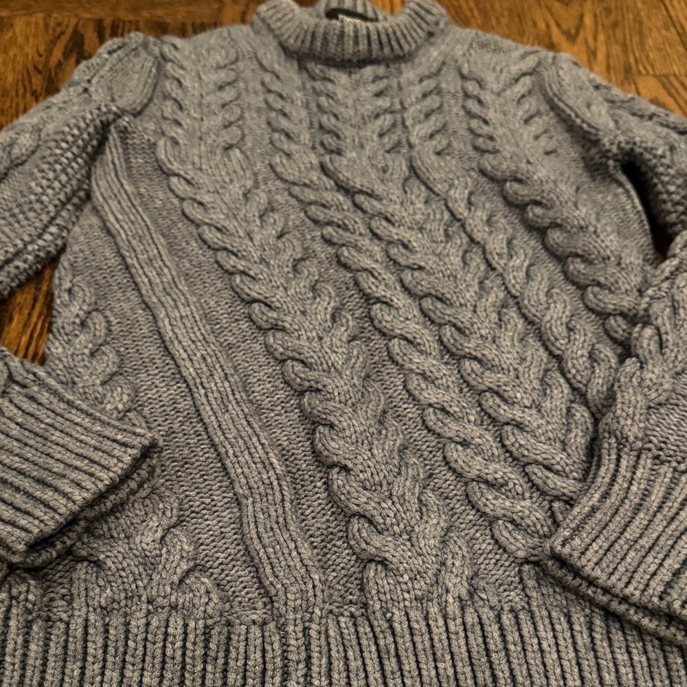Theory blue cable knit pullover - image 4